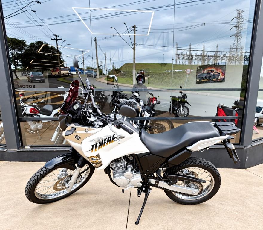YAMAHA Teneré 250 - Foto