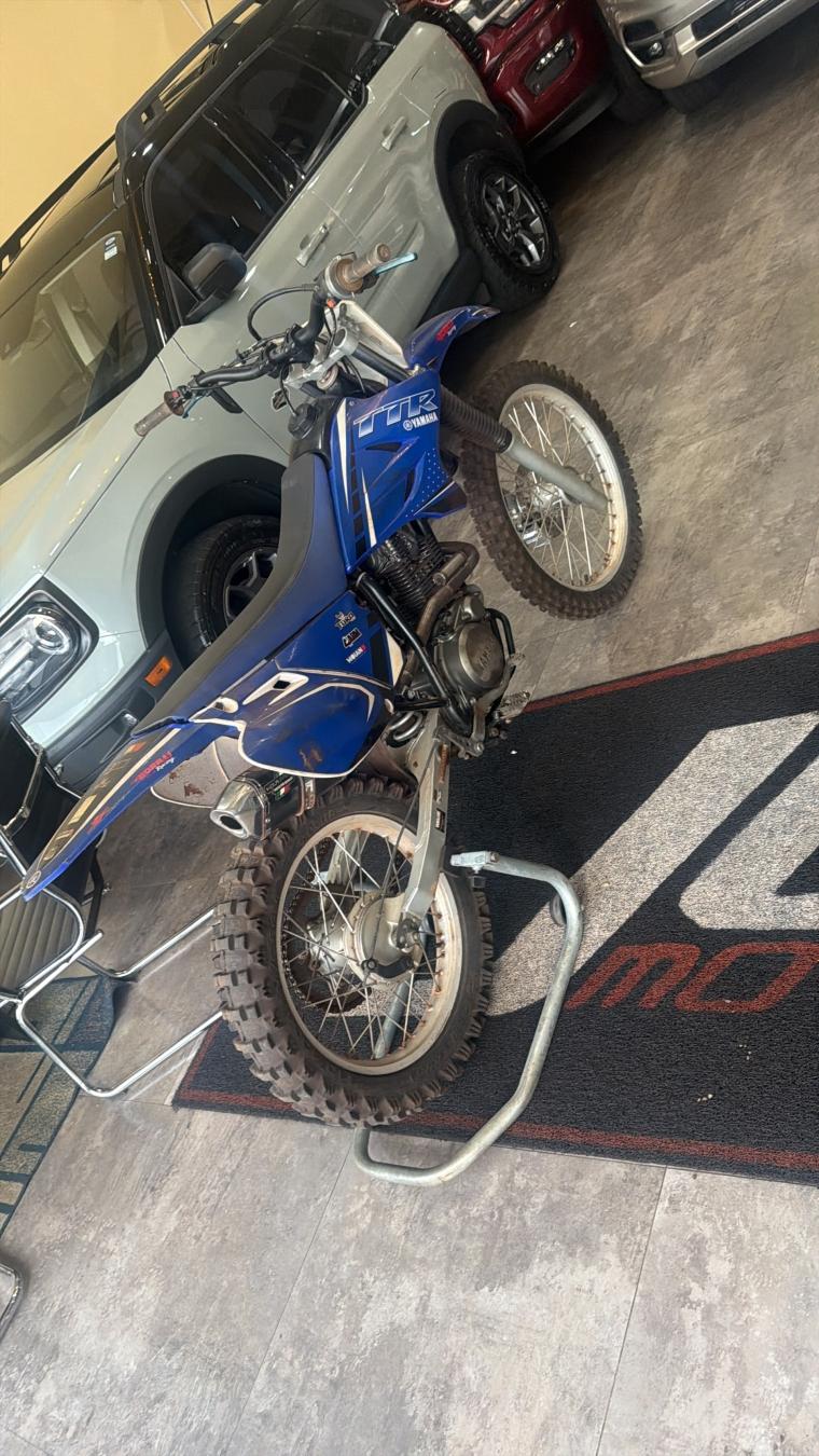 YAMAHA TTR 230 - Foto