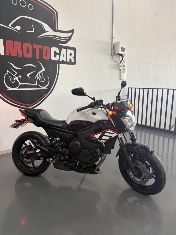 YAMAHA XJ6 600