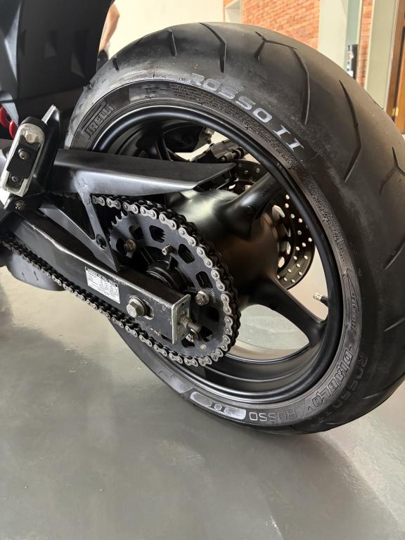 YAMAHA XJ6 600 - Foto