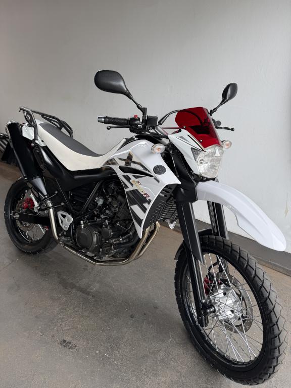 YAMAHA XT 660 R - Foto
