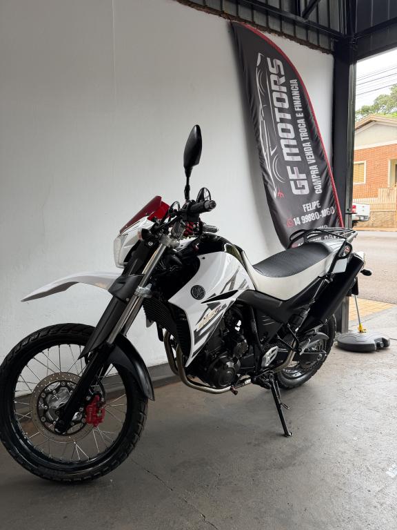 YAMAHA XT 660 R - Foto