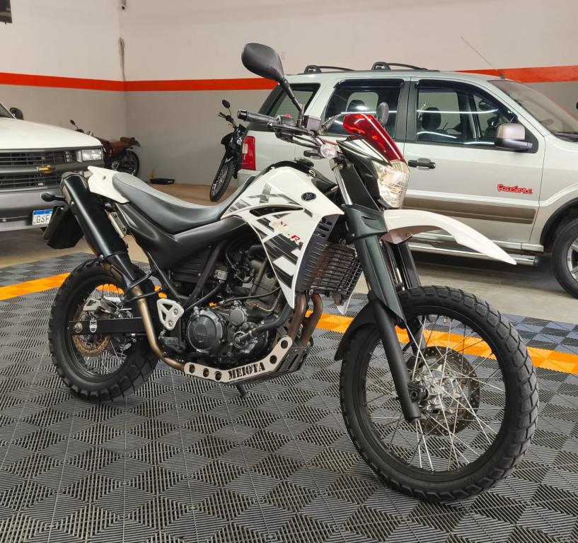 YAMAHA XT 660 R - Foto