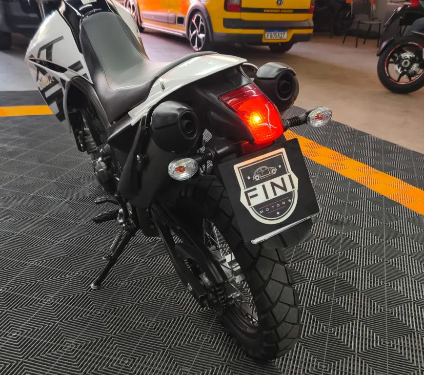 YAMAHA XT 660 R - Foto
