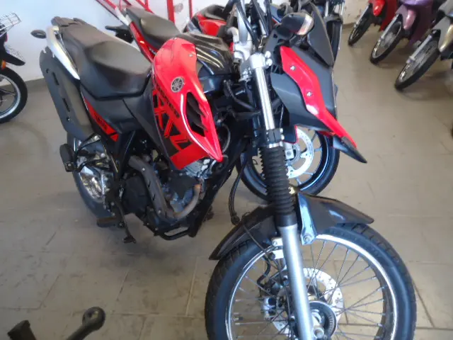 YAMAHA XTZ 150 Crosser - Foto
