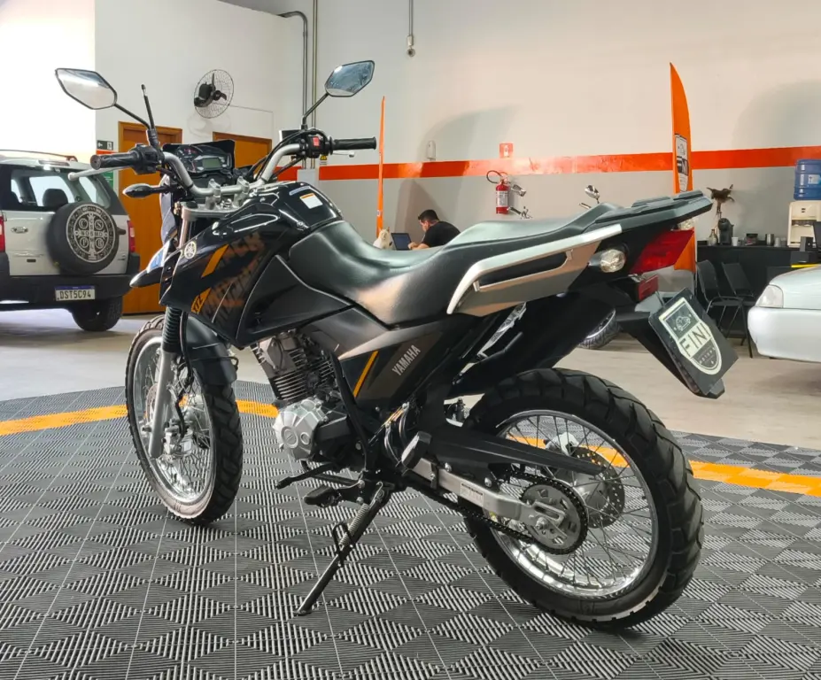 YAMAHA XTZ 150 Crosser - Foto
