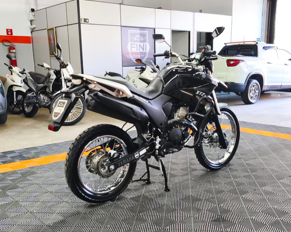 YAMAHA XTZ 250 - Foto