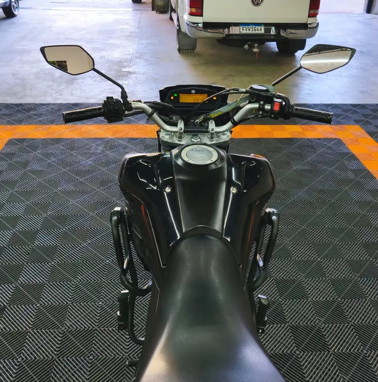 YAMAHA XTZ 250 - Foto