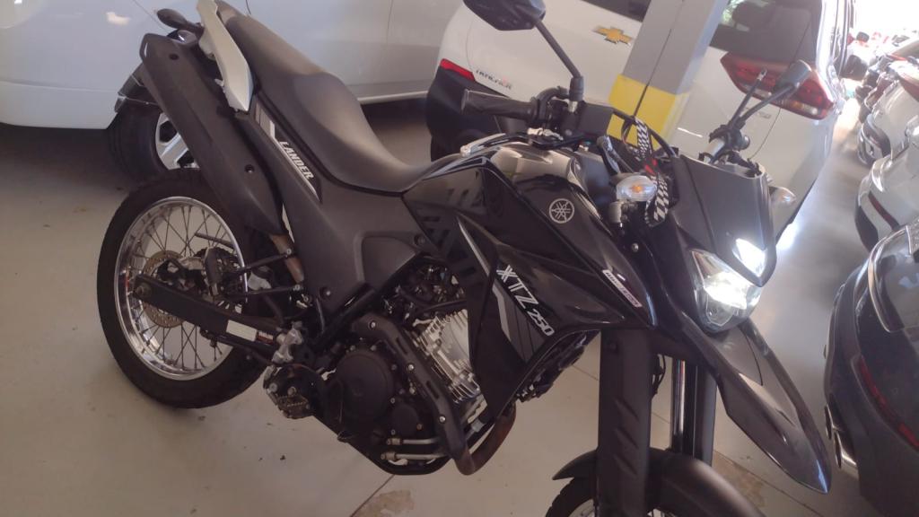 YAMAHA XTZ 250 - Foto