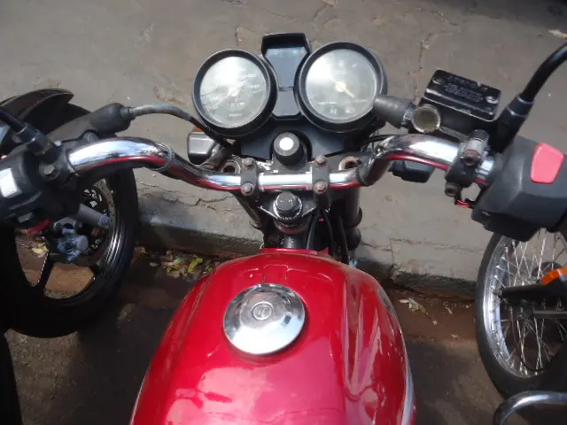 YAMAHA YBR 125 - Foto