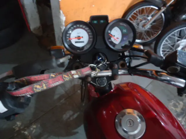 YAMAHA YBR 125 - Foto