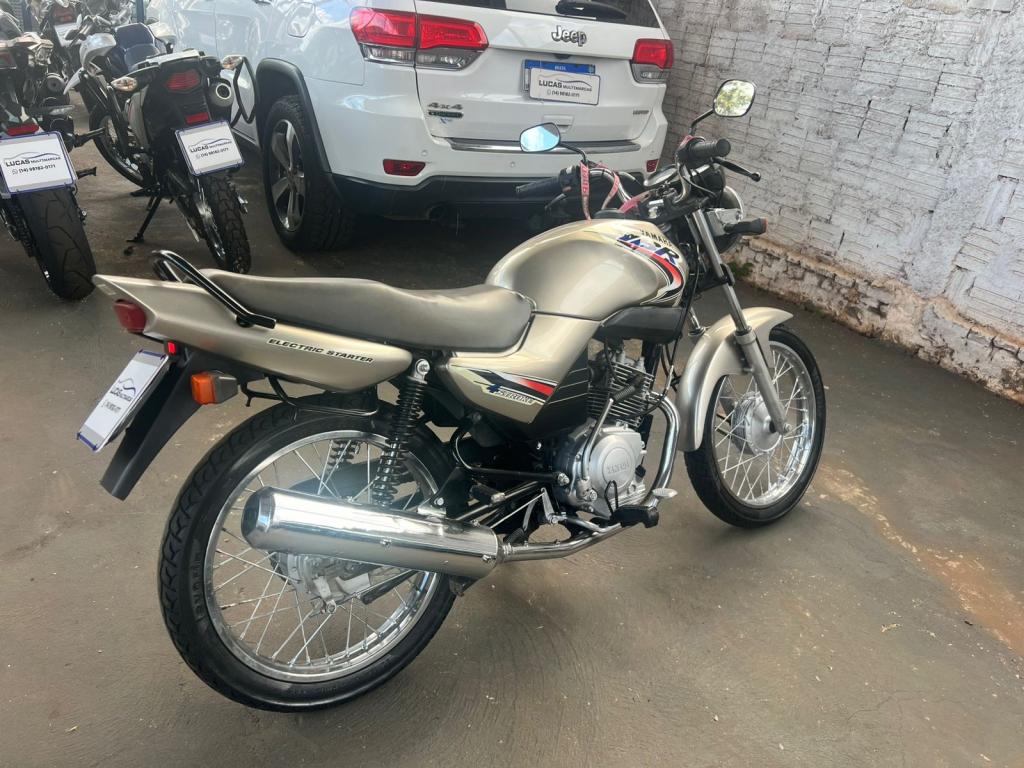 YAMAHA YBR 125 - Foto