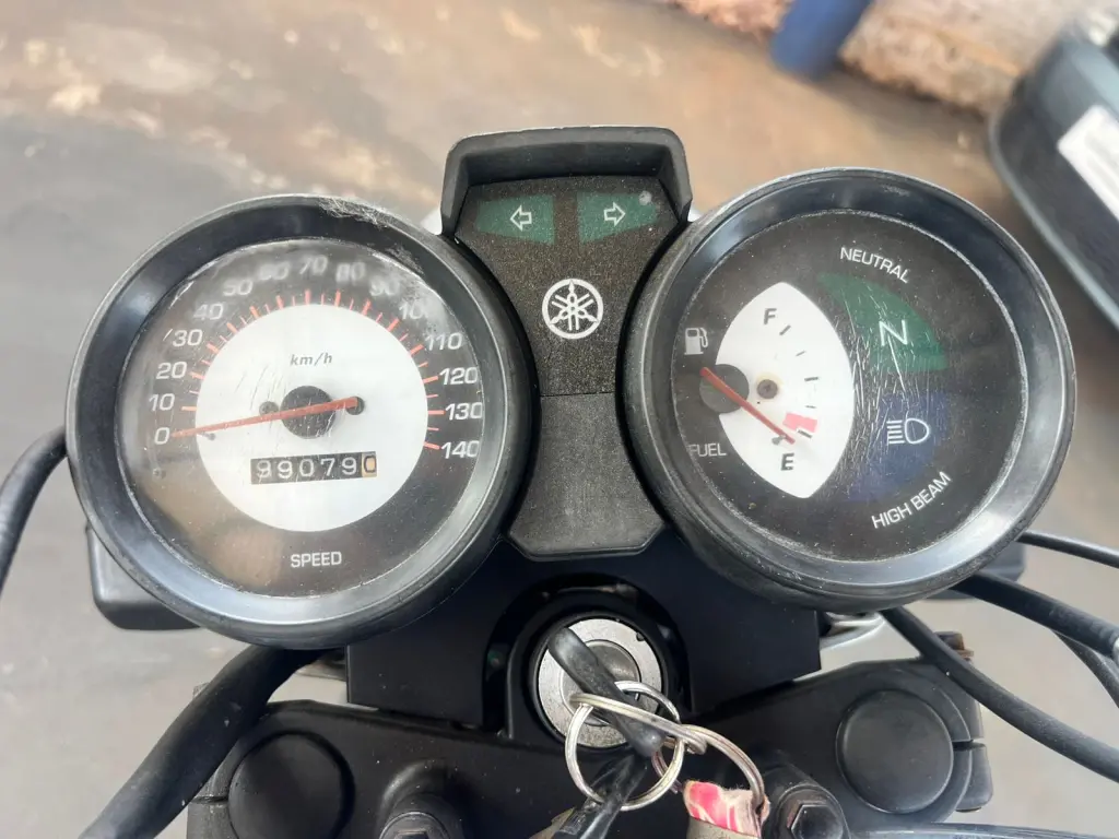 YAMAHA YBR 125 - Foto