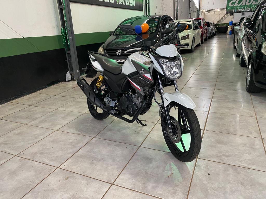YAMAHA YS Fazer 150 - Foto