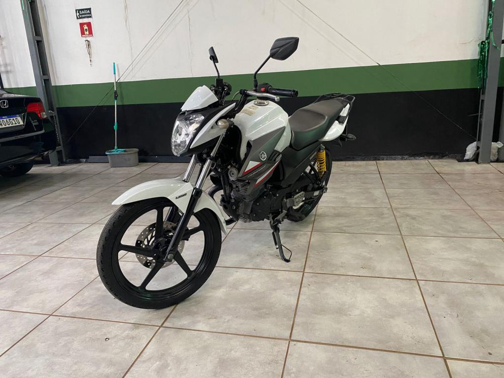 YAMAHA YS Fazer 150 - Foto