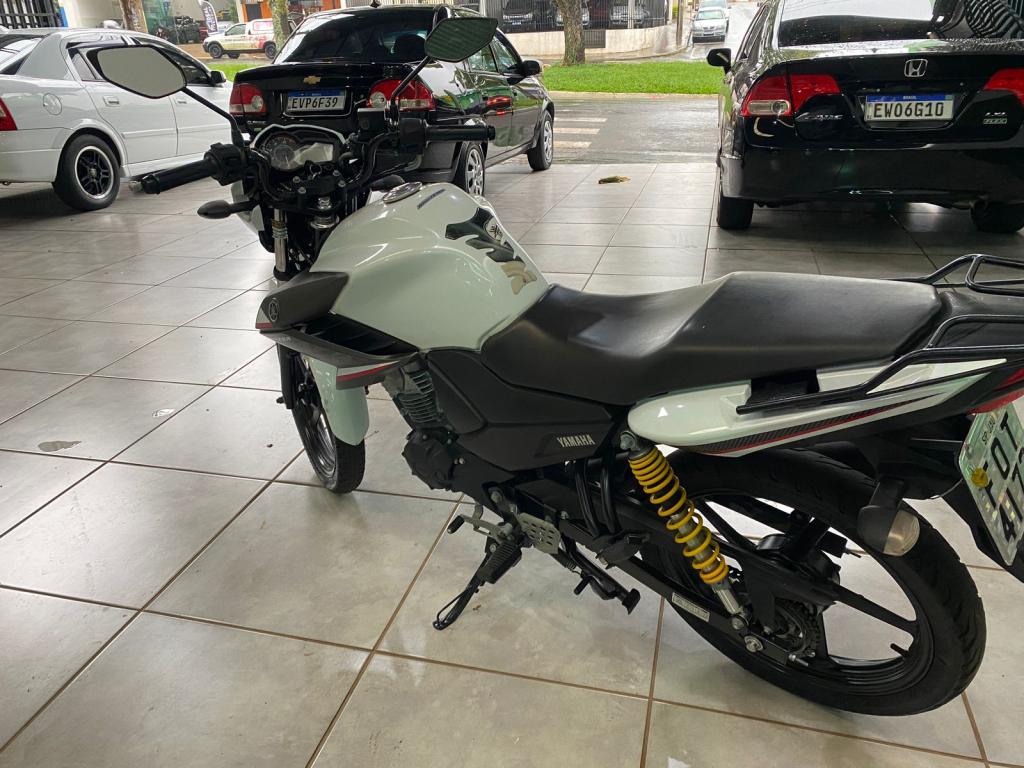 YAMAHA YS Fazer 150 - Foto
