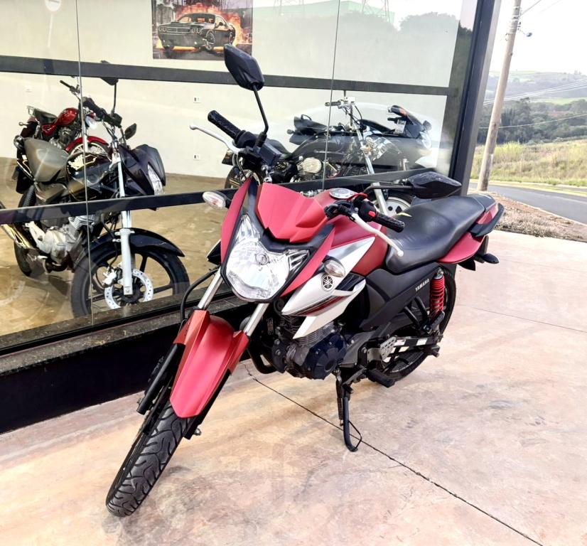 YAMAHA YS Fazer 150 - Foto