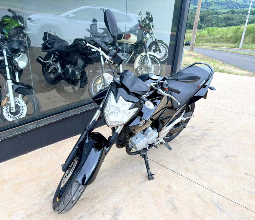YAMAHA YS Fazer 250 - Foto