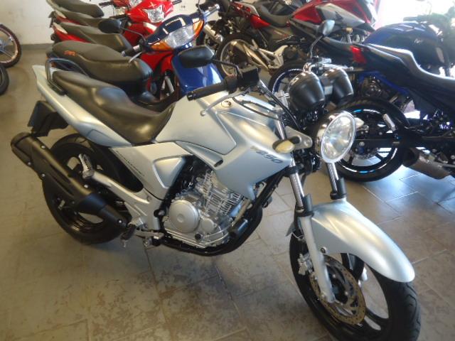 YAMAHA YS Fazer 250