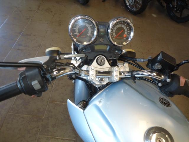 YAMAHA YS Fazer 250 - Foto