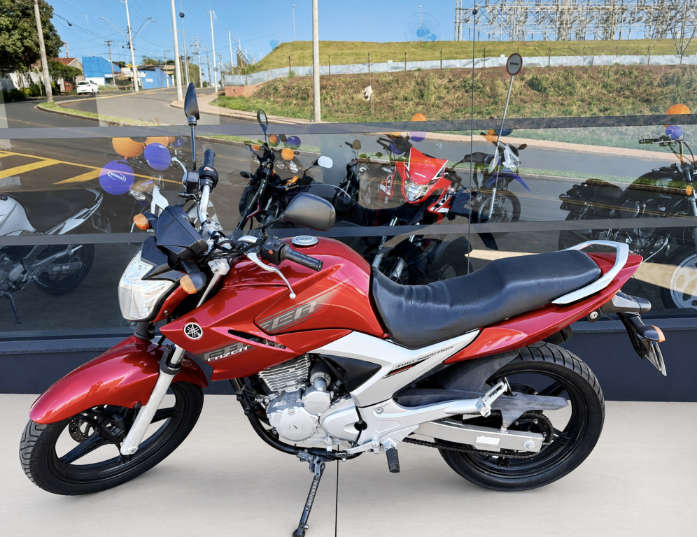 YAMAHA YS Fazer 250 - Foto