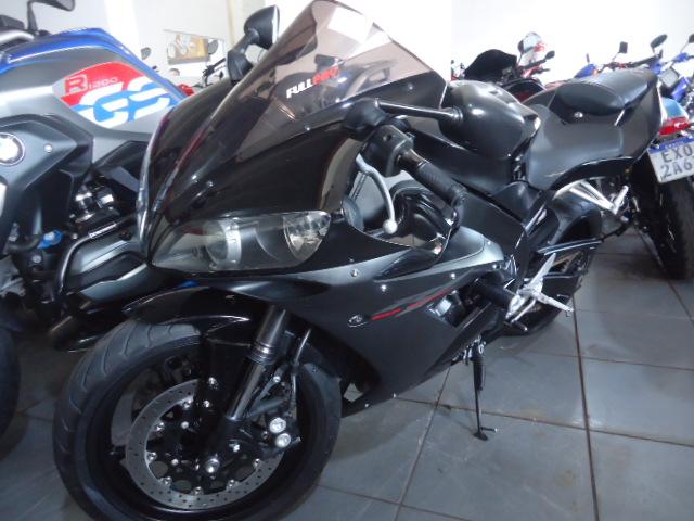 YAMAHA YZF R1 1000 - Foto