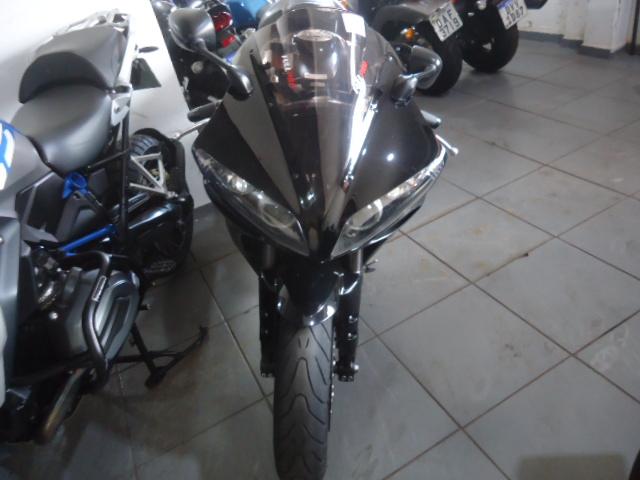 YAMAHA YZF R1 1000 - Foto