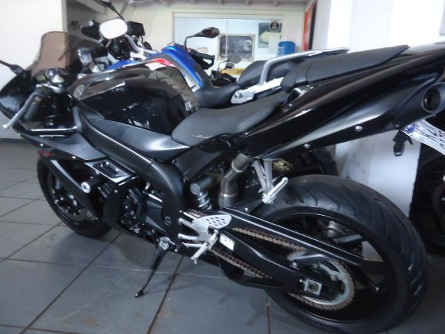 YAMAHA YZF R1 1000 - Foto