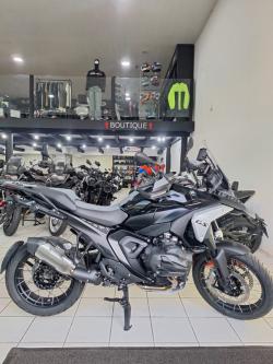 BMW R 1300 GS TRIPLE BLACK