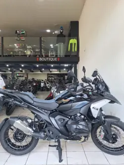 BMW R 1300 GS TRIPLE BLACK