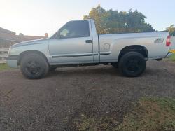CHEVROLET S10 2.4 FLEX ADVANTAGE CABINE SIMPLES