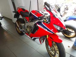 HONDA CBR 1000 RR FIRE BLADE