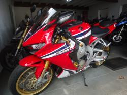 HONDA CBR 1000 RR FIRE BLADE