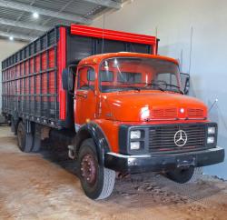 MERCEDES-BENZ 1513 