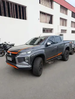 MITSUBISHI L 200 Triton 2.4 16V SPORT SAVANA SERTÕES 4X4 CABINE DUPLA TURBO DIESEL AUTOMÁTICO