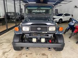 TOYOTA Bandeirante 3.7 4X4 DIESEL TETO RÍGIDO