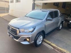 TOYOTA Hilux Caminhonete 2.7 16V 4P SR FLEX CABINE DUPLA AUTOMTICO