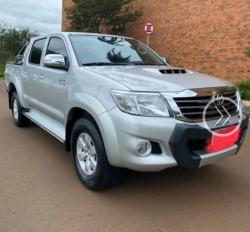 TOYOTA Hilux Caminhonete 3.0 4P 4X4 SRV TURBO DIESEL CABINE DUPLA AUTOM�TICO