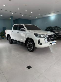 TOYOTA Hilux Caminhonete 2.8 16V SRX 4X4 TURBO DIESEL CABINE DUPLA AUTOM�TICO
