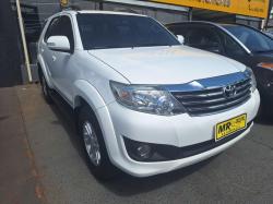 TOYOTA Hilux SW4 2.7 16V 4P SR FLEX AUTOM�TICO