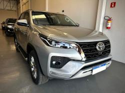 TOYOTA Hilux SW4 2.8 16V 4P SRX 4X4 7 LUGARES TURBO DIESEL AUTOMTICO