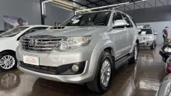 TOYOTA Hilux SW4 3.0 16V 4P 4X4 SRV TURBO DIESEL