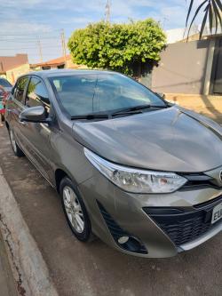 TOYOTA Yaris Hatch 1.3 16V 4P FLEX XL MULTIDRIVE AUTOMTICO CVT