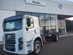 VOLKSWAGEN 24-280 CONSTELLATION 6x2