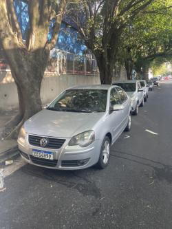 VOLKSWAGEN Polo Sedan 1.6 4P FLEX COMFORTLINE I-MOTION AUTOMATIZADO