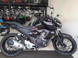 YAMAHA FZ 15 Fazer ABS