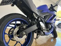 YAMAHA R 320 