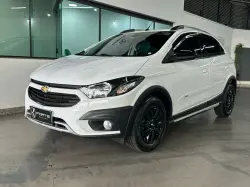 CHEVROLET Onix Hatch 1.4 4P FLEX ACTIV AUTOMTICO