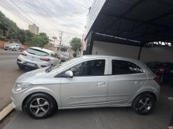 CHEVROLET Onix Hatch 1.0 4P FLEX JOY