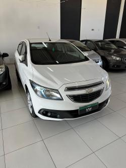 CHEVROLET Onix Sedan 1.0 4P FLEX LT